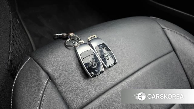 Mercedes-Benz E-Class W213 id 4642499 из Кореи 9