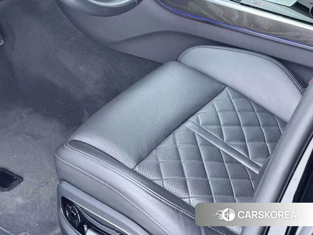 Audi A8 id 4275856 из Китая 9