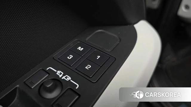 Land Rover Defender (L663) id 3786539 из Кореи 9