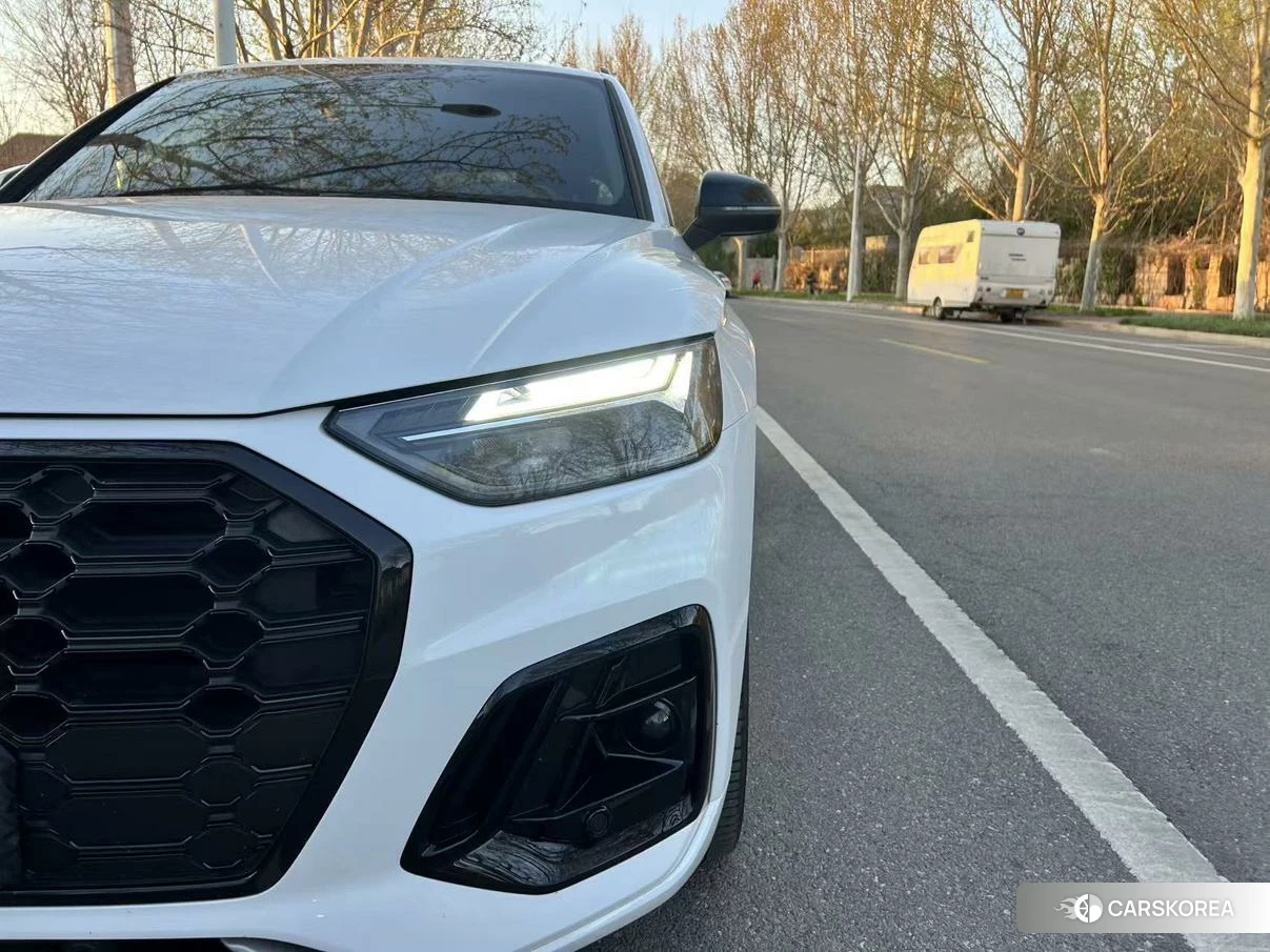 Audi Q5L id 4426657 из Китая 9