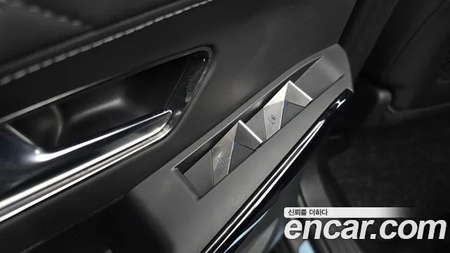 Citroen / DS DS7 Crossback id 2686478 из Кореи 9