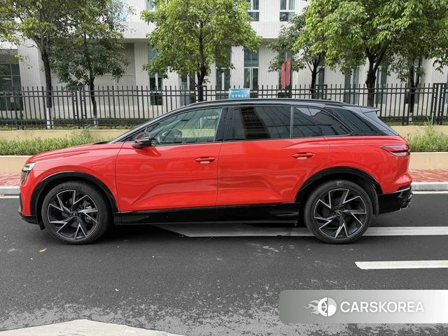 Audi Q5 e-tron id 4263930 из Китая 9