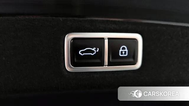 Hyundai Grandeur (GN7) id 3042710 из Кореи 9