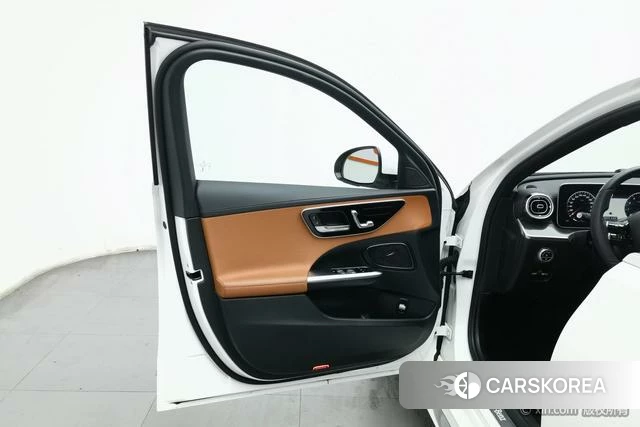 Mercedes-Benz Class C id 4275805 из Китая 9