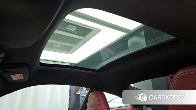 Porsche 911(992) id 3636066 из Кореи 9