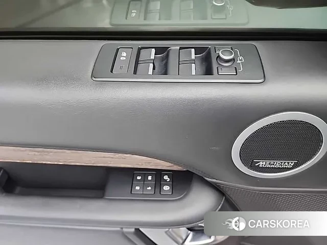 Land Rover Discovery 5 id 3408121 из Кореи 9