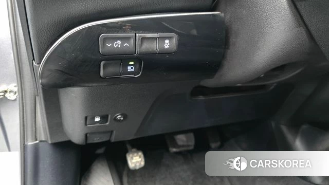 Toyota Prius 4th Generation id 4518330 из Кореи 9