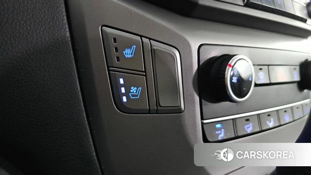 Hyundai The New Grand Starex id 4529876 из Кореи 9