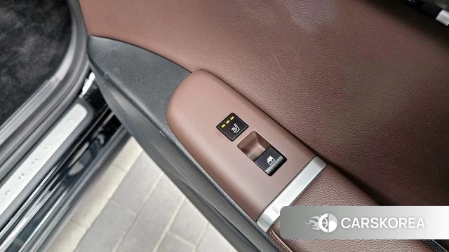 Hyundai Grandeur Hybrid (GN7) id 3870901 из Кореи 9