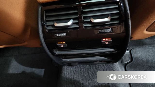 BMW 5 Series (G30) id 3866479 из Кореи 9