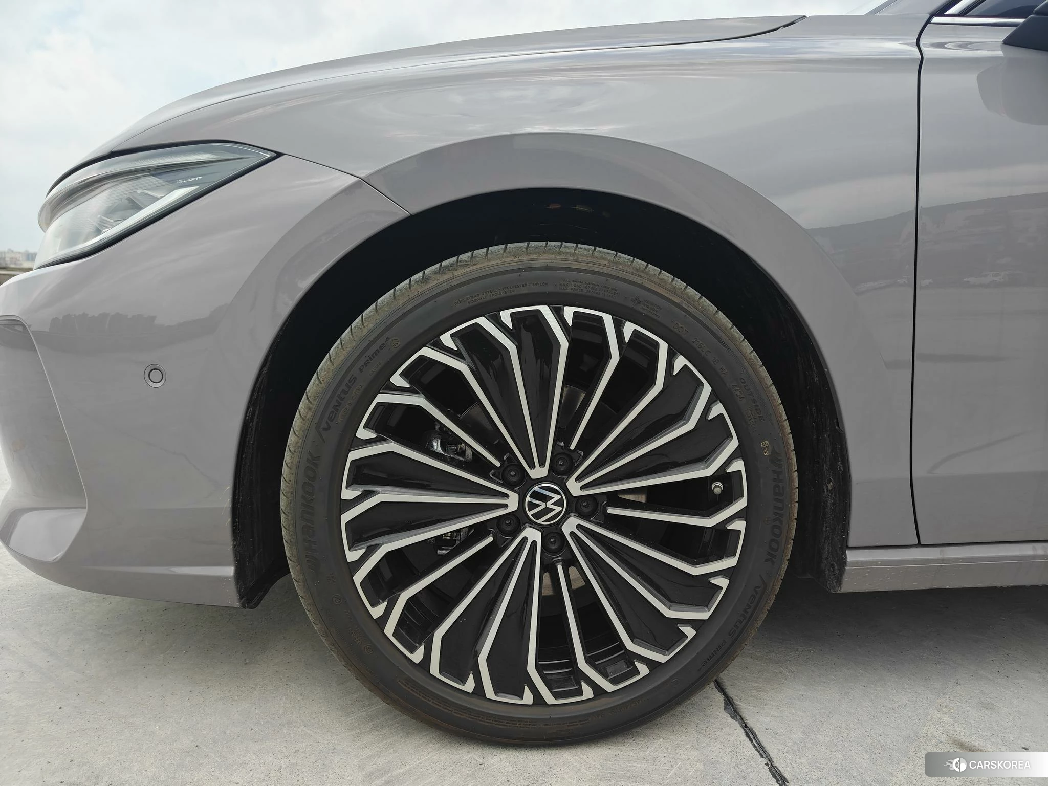 Volkswagen Passat id 4419077 из Китая 9
