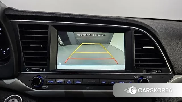 Hyundai Avante AD id 3677705 из Кореи 9