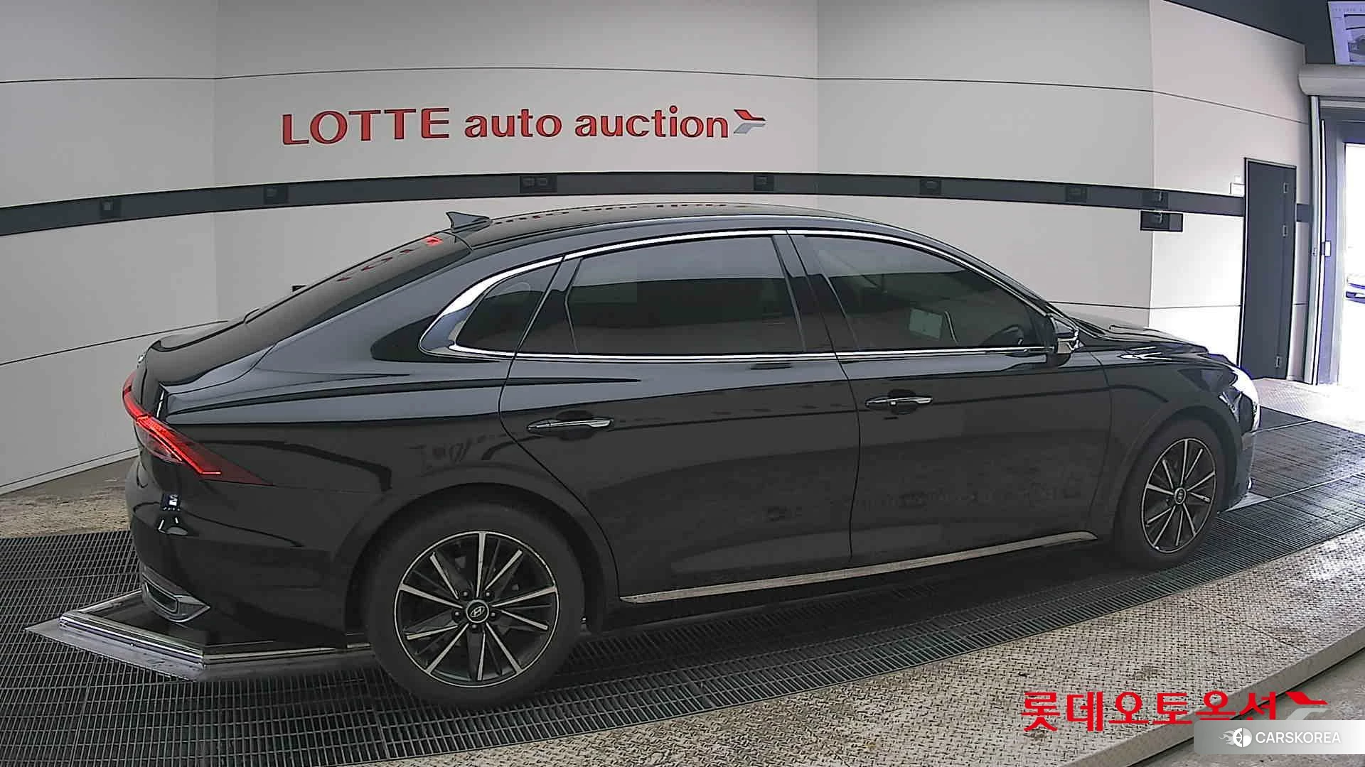 Hyundai Grandeur id 3888365 из Кореи 9