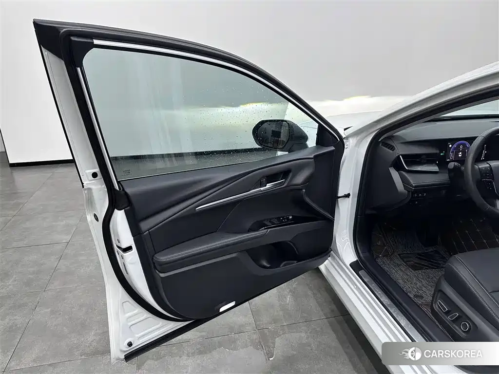 Toyota Camry id 4538849 из Китая 9