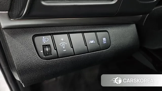 Hyundai The New Avante AD id 3297038 из Кореи 9