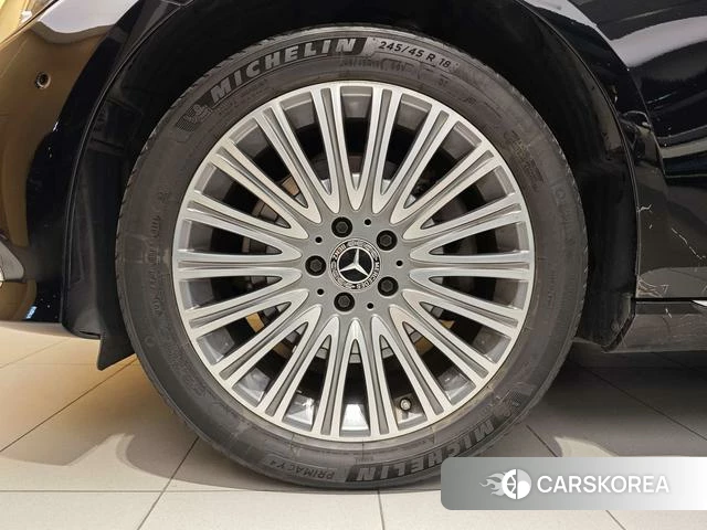Mercedes-Benz E-class id 4277166 из Китая 9