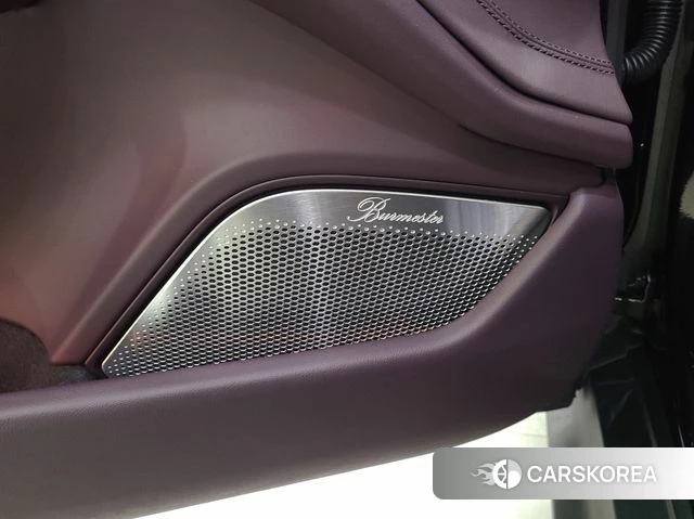 Porsche Taycan id 4336454 из Кореи 9