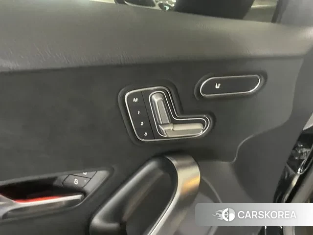 Mercedes-Benz A-Class W177 id 3026974 из Кореи 9