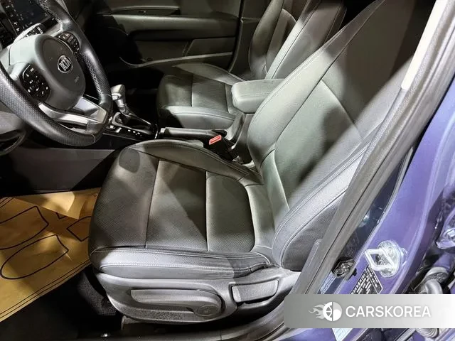 Kia Stonic id 2976376 из Кореи 9