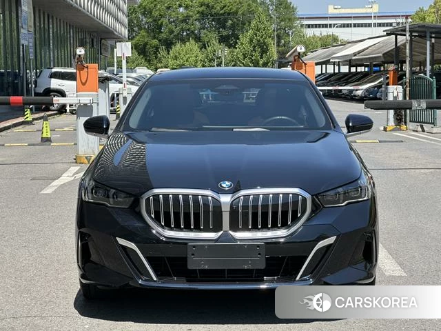 BMW 5 series id 4272359 из Китая 9