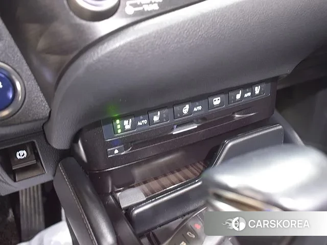 Lexus ES300h 7th generation id 3028001 из Кореи 9