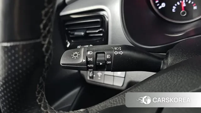 Kia Stonic id 3530286 из Кореи 9