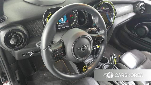 Mini Cooper Electric id 4848661 из Кореи 9