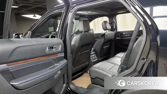 Ford Explorer id 3134728 из Кореи 9