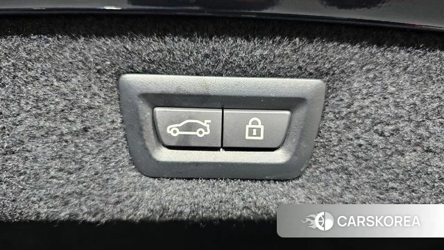 BMW 8 Series (G15) id 3878473 из Кореи 9