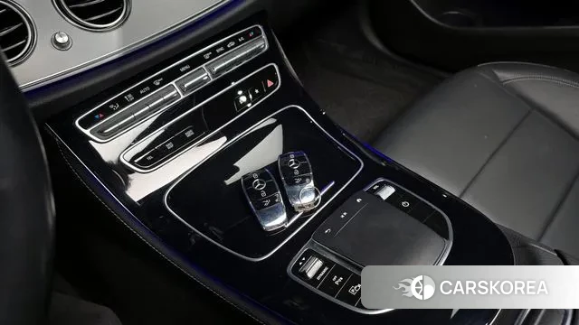 Mercedes-Benz E-Class W213 id 3708164 из Кореи 9