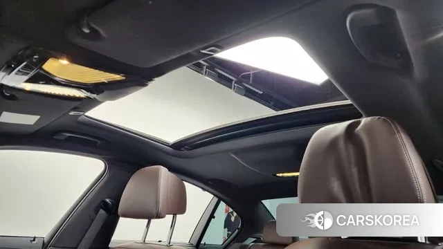 BMW 5 Series (G30) id 3712123 из Кореи 9