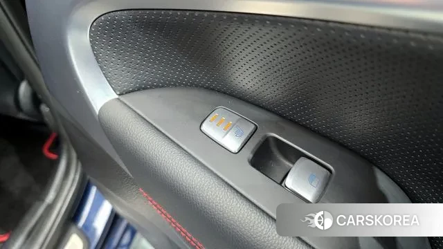 Genesis G70 id 3563018 из Кореи 9