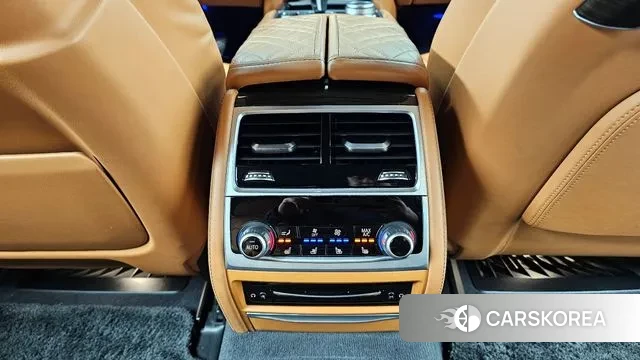 BMW 7 Series (G11) id 3606422 из Кореи 9