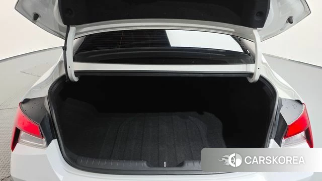 Hyundai Avante Hybrid (CN7) id 4656844 из Кореи 9