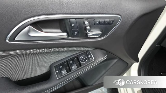 Mercedes-Benz A-Class W176 id 4233142 из Кореи 9