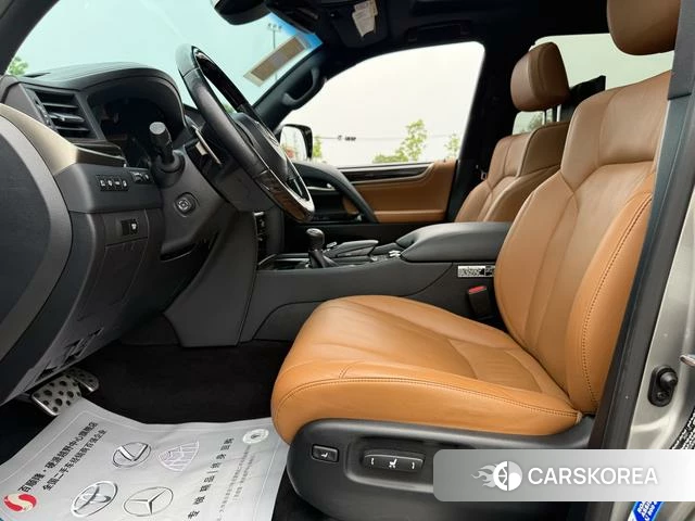 Lexus LX id 4359572 из Китая 9
