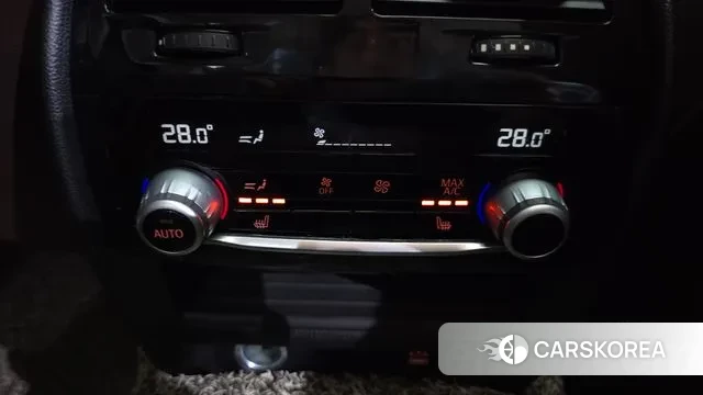 BMW 5 Series (G30) id 3344059 из Кореи 9