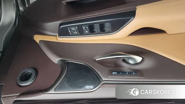 Lexus ES300h 7th generation id 3402918 из Кореи 9