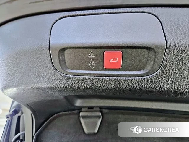 Peugeot 408 id 2915108 из Кореи 9