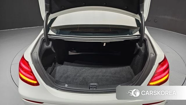 Mercedes-Benz E-Class W213 id 4398013 из Кореи 9