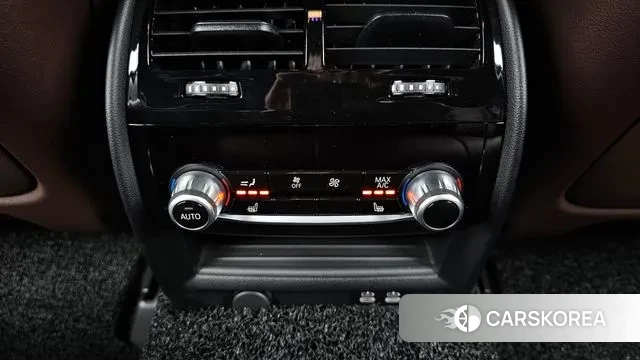 BMW 5 Series (G30) id 3342058 из Кореи 9