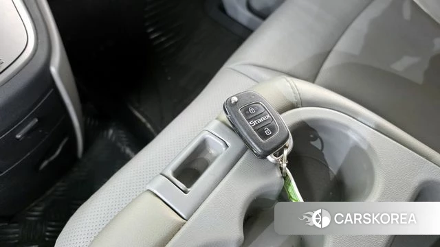 Hyundai The New Grand Starex id 3880104 из Кореи 9