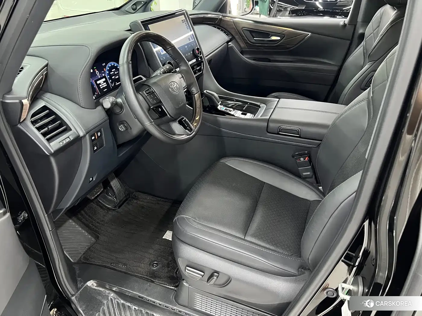 Toyota Elfa id 4601834 из Китая 9