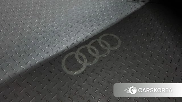 Audi Q3 (F3) id 3934722 из Кореи 9