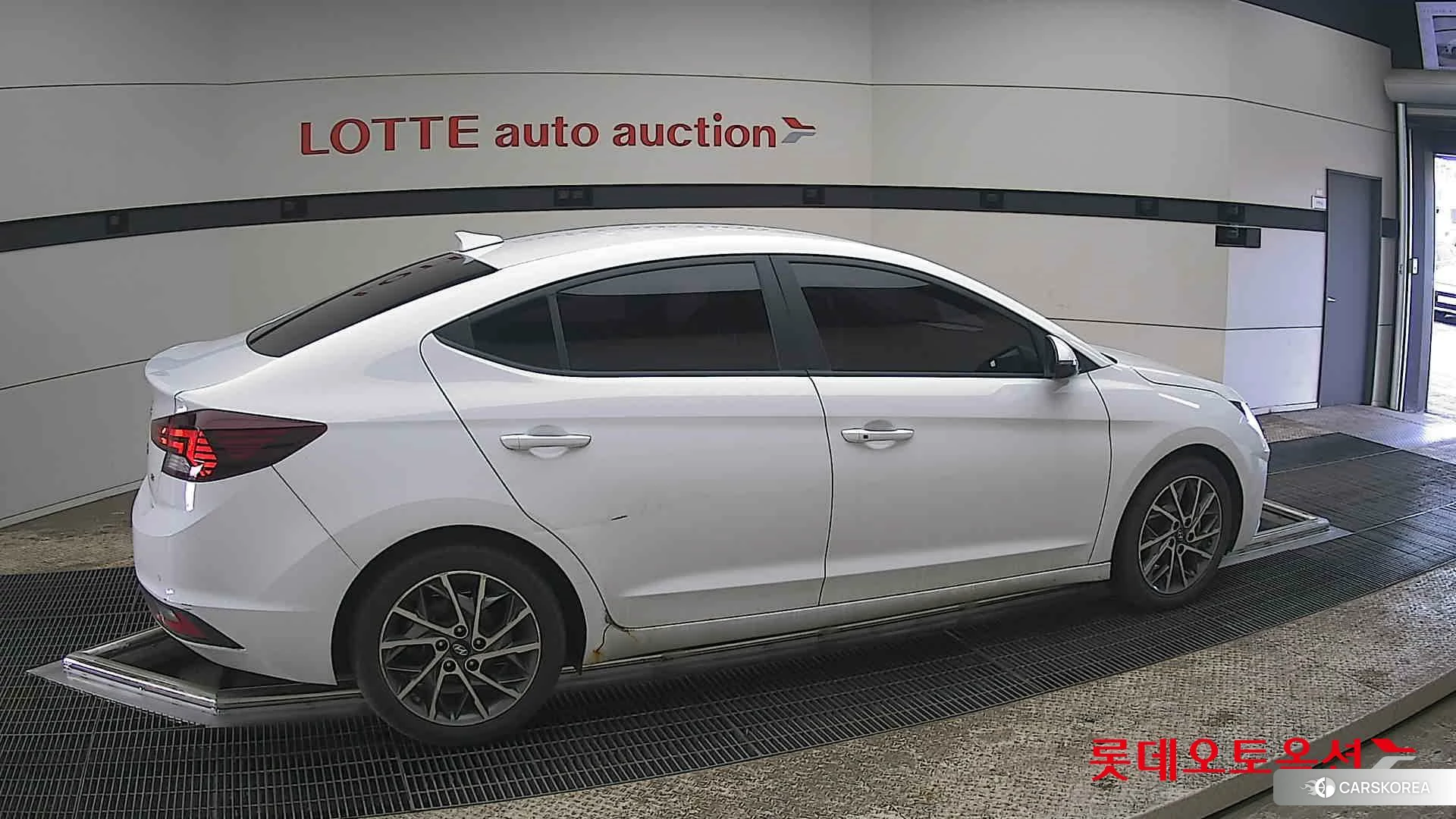 Hyundai Avante id 3869376 из Кореи 9