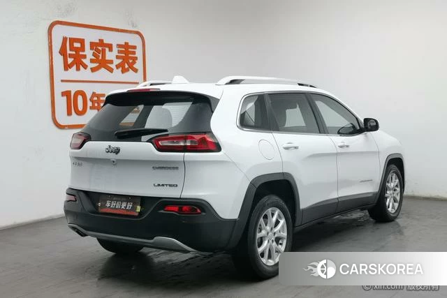 Jeep Free light id 4211583 из Китая 9