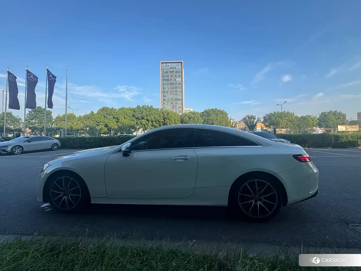 Mercedes-Benz E-Class id 4659778 из Китая 9
