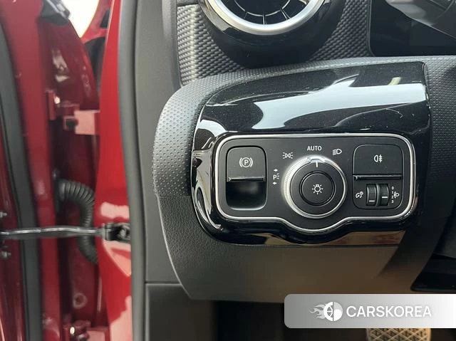 Mercedes-Benz Class A id 4214541 из Китая 9