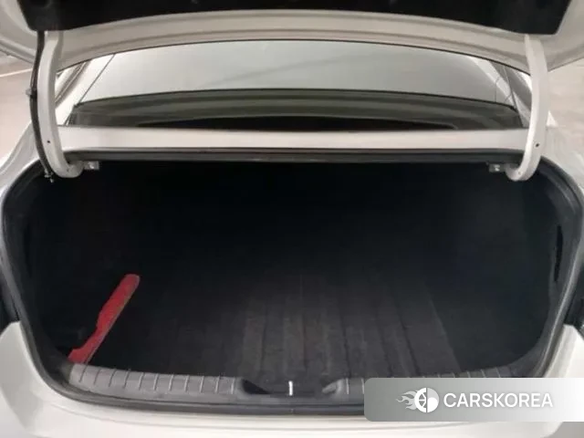 Hyundai Avante Hybrid (CN7) id 3685627 из Кореи 9