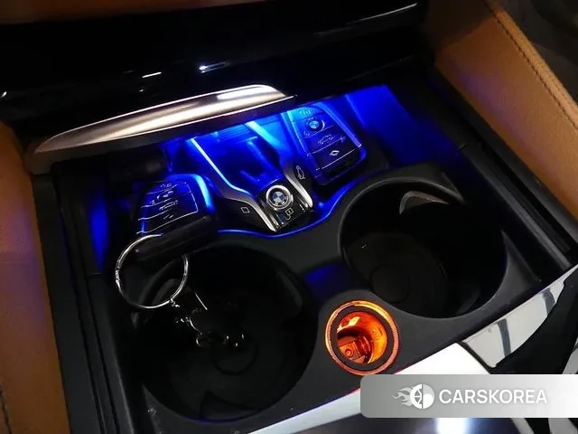 BMW 5 Series (G30) id 3325165 из Кореи 9